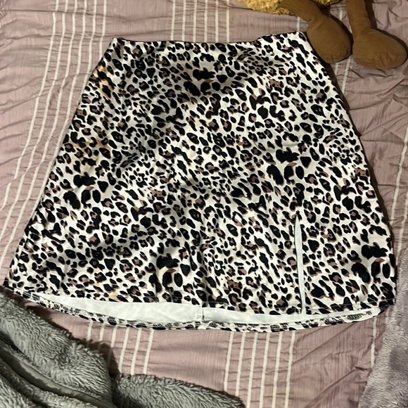 Princess Polly Leopard Yates Mini skirt - Picture 1 of 3